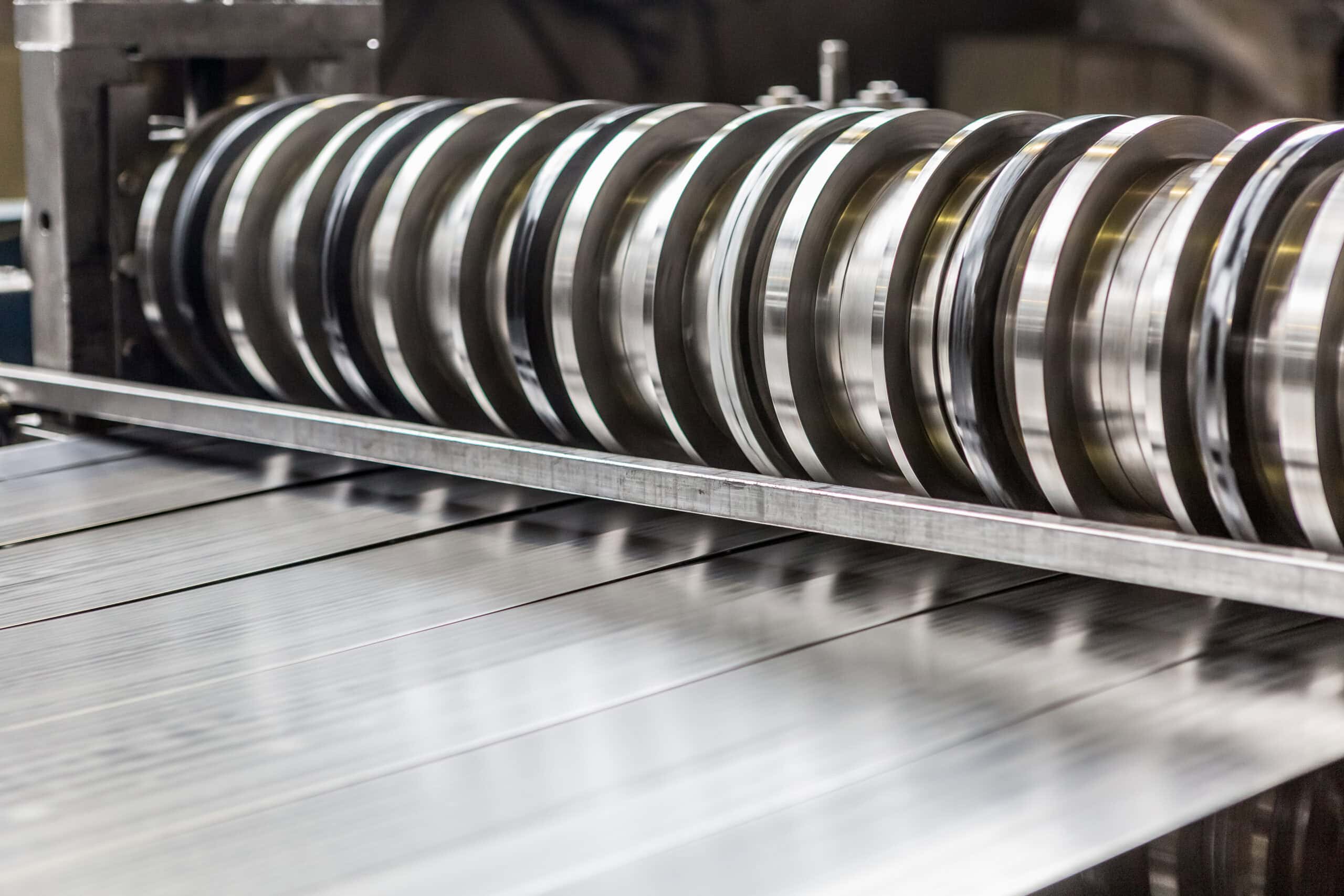 Image of steel slitting maching with Zenith Cutter knives